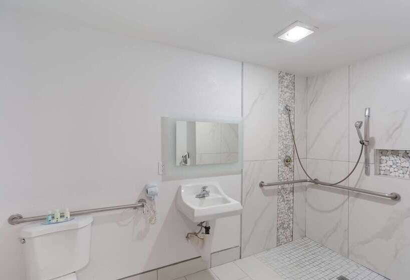 בית מלון כפרי Quality Inn Redding Near I5