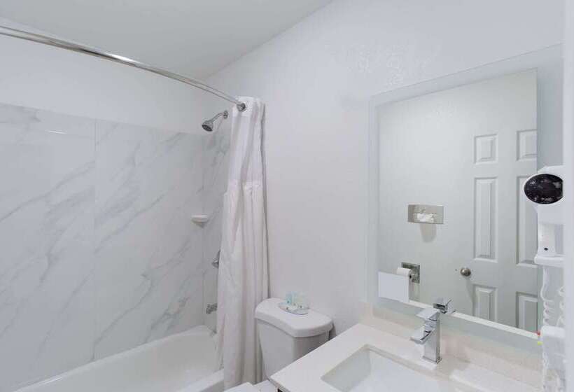 בית מלון כפרי Quality Inn Redding Near I5