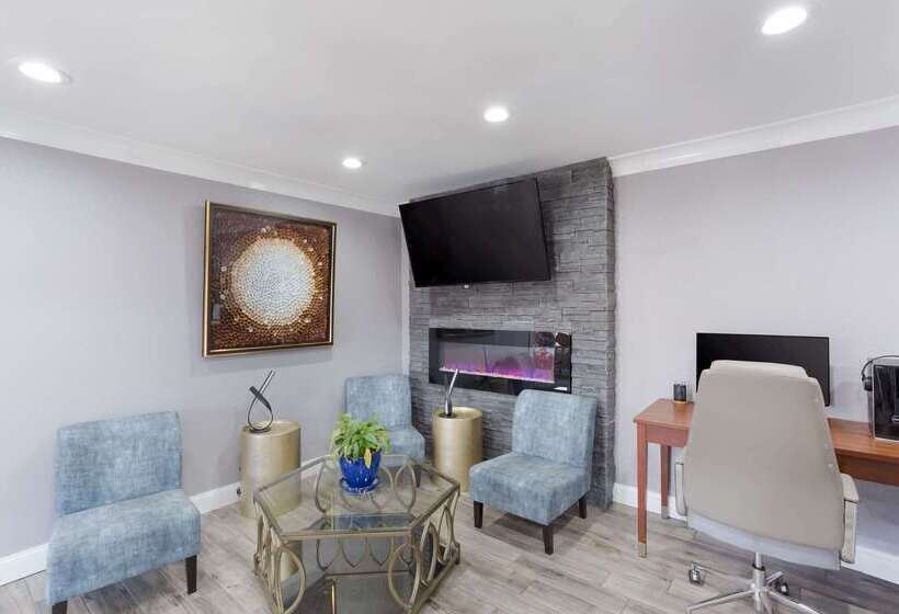 בית מלון כפרי Quality Inn Redding Near I5