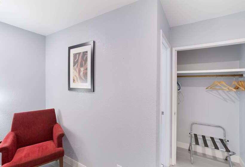 בית מלון כפרי Quality Inn Redding Near I5