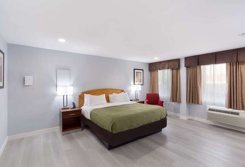 בית מלון כפרי Quality Inn Redding Near I5