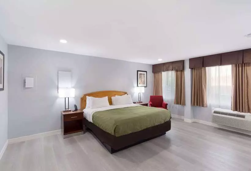 ホテル Quality Inn Redding Near I5