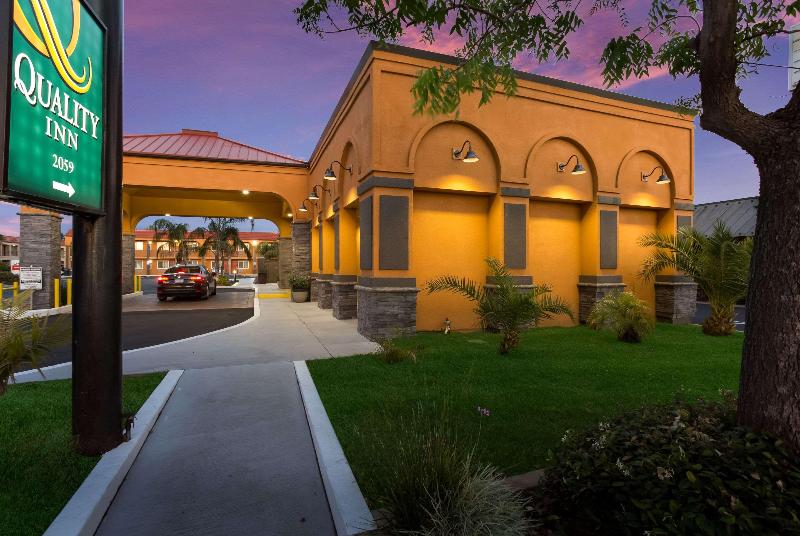 בית מלון כפרי Quality Inn Redding Near I5