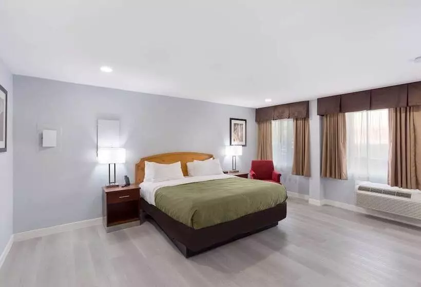 ホテル Quality Inn Redding Near I5