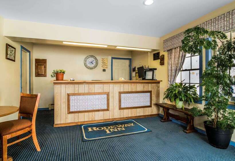 בית מלון כפרי Rodeway Inn Rutland