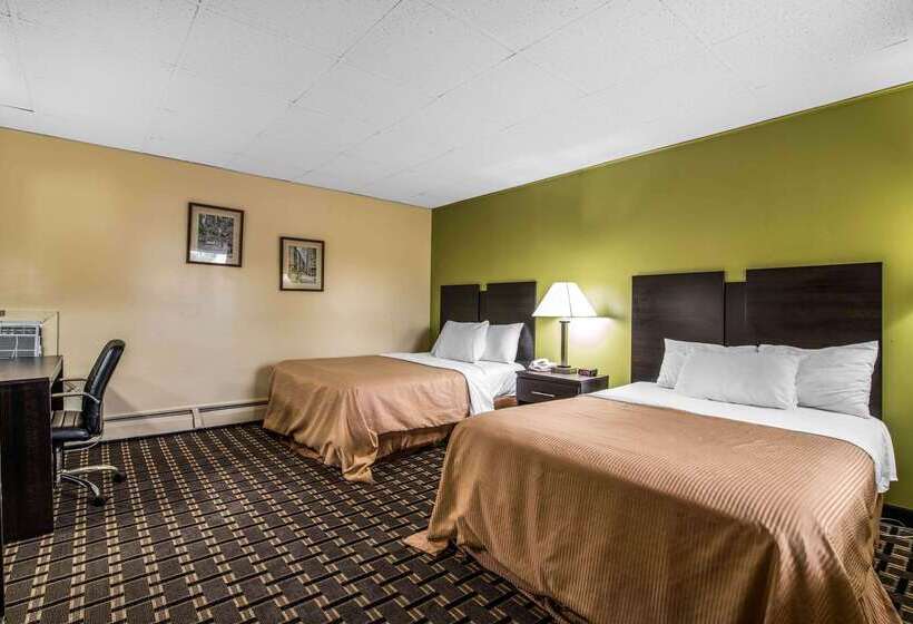 בית מלון כפרי Rodeway Inn Rutland