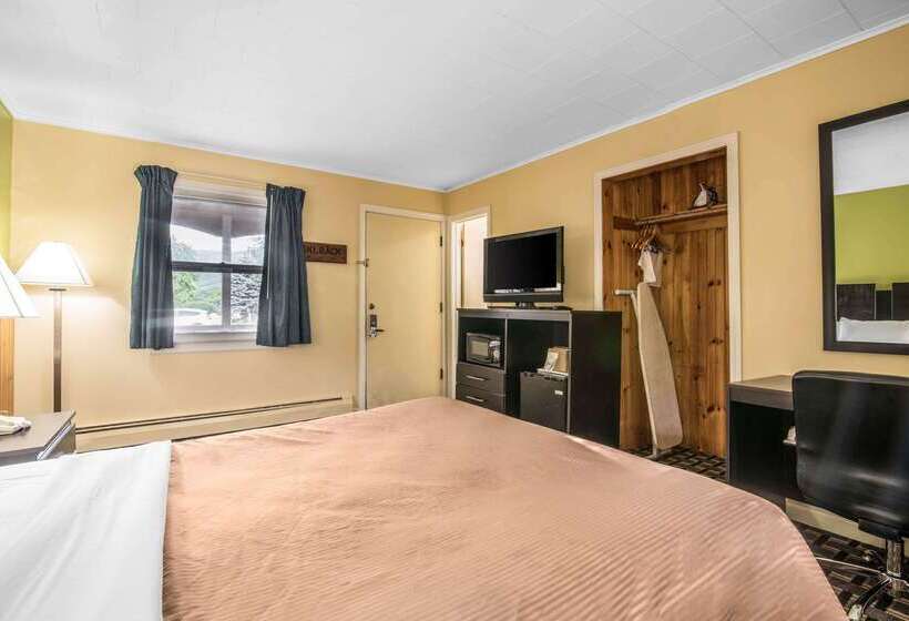 בית מלון כפרי Rodeway Inn Rutland