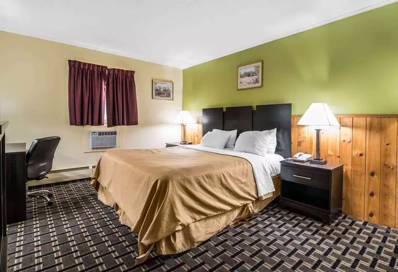 בית מלון כפרי Rodeway Inn Rutland