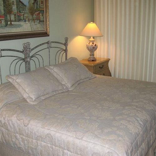 Отель Surfside Resort