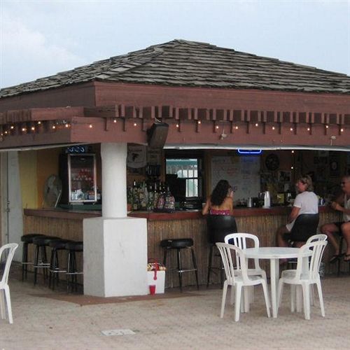 Отель Surfside Resort