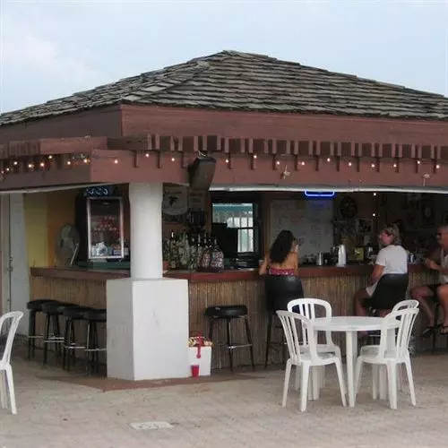 호텔 Surfside Resort