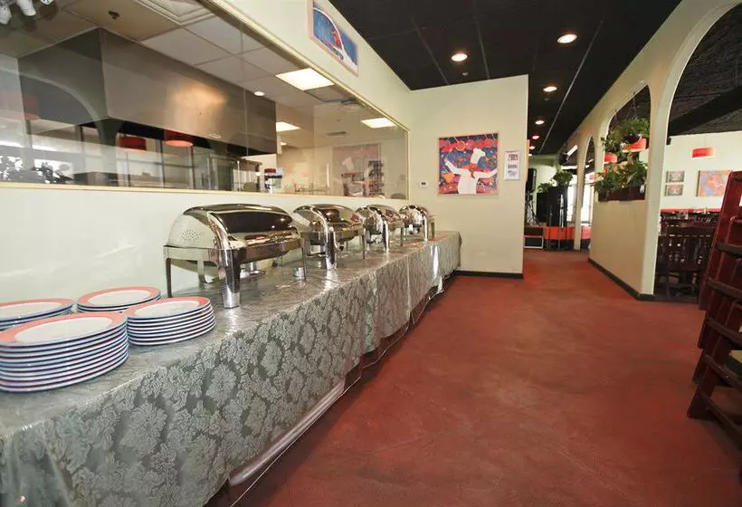 호텔 Surfside Resort