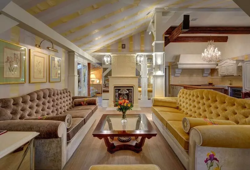 فندق The Bonerowski Palace Boutique