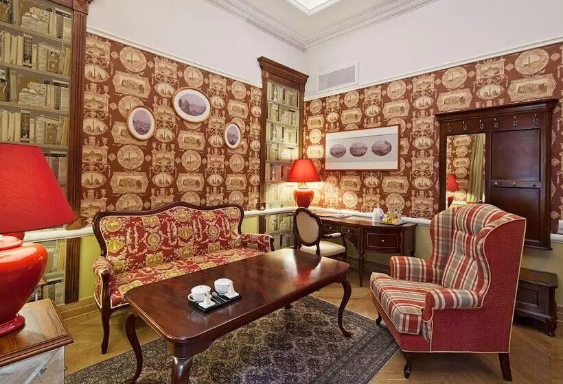 فندق The Bonerowski Palace Boutique