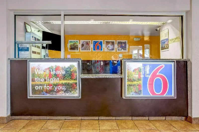 Motel 6 Raleigh, Nc  North