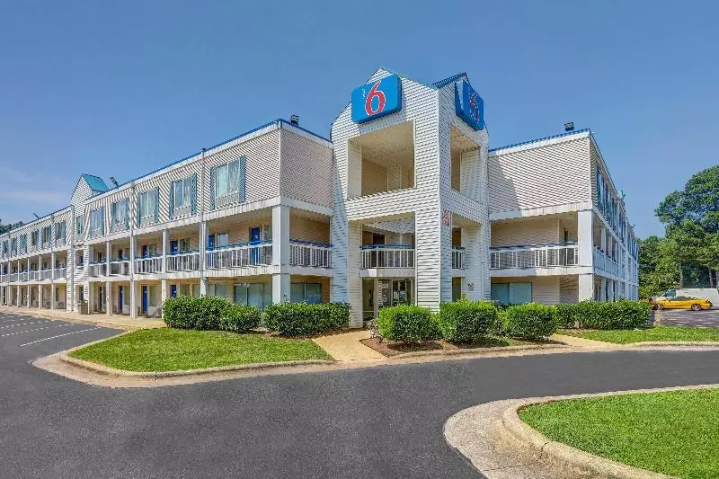 Motel 6 Raleigh, Nc  North