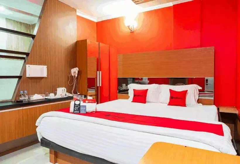 ホテル Reddoorz Plus Near Chadstone Mall