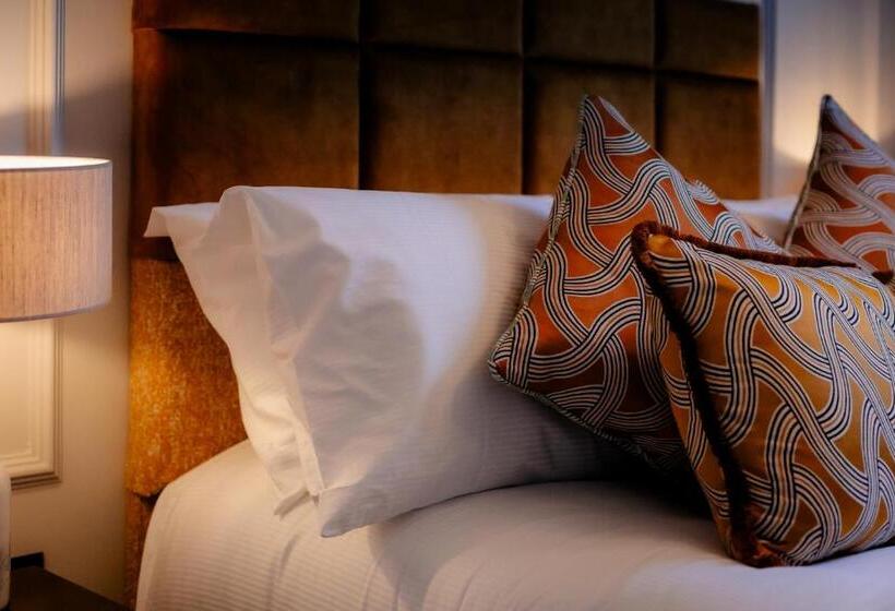 تختخواب و صبحانه New Holgate