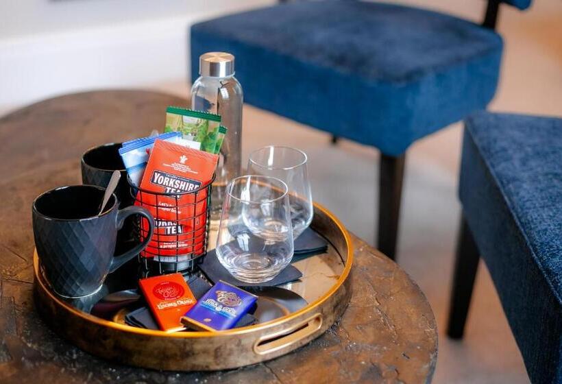 تختخواب و صبحانه New Holgate