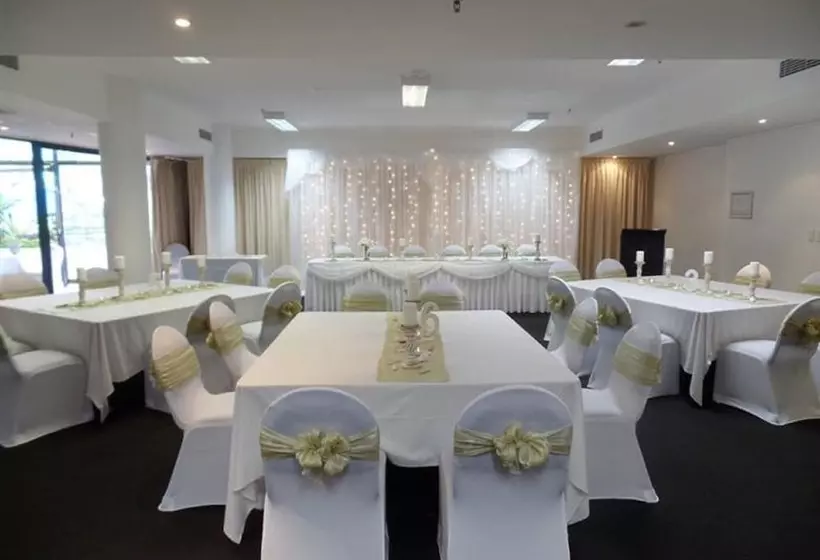 Breakfree Grand Pacific