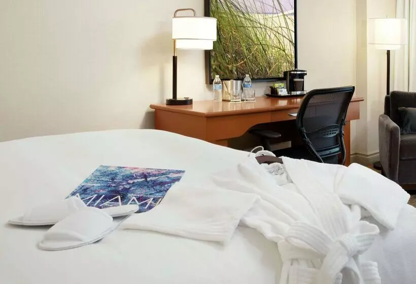 Doubletree By Hilton Hotel Miami Airport & Convention Center