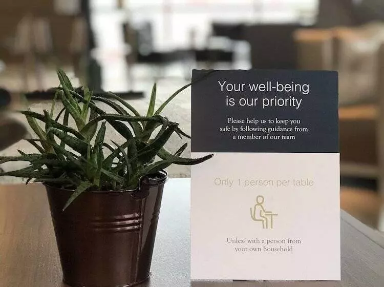 Ac Hotel By Marriott Manchester Salford Quays