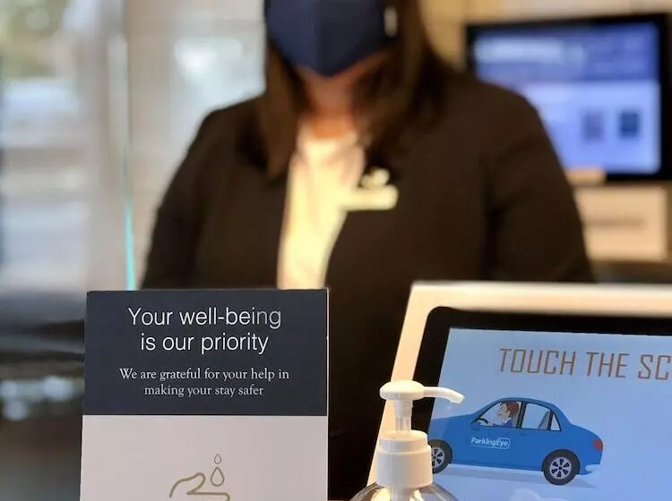 Ac Hotel By Marriott Manchester Salford Quays