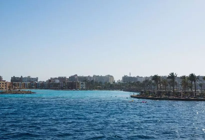 هتل Arabia Azur Resort