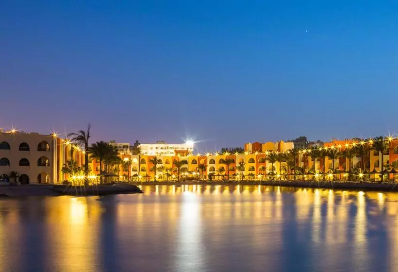 هتل Arabia Azur Resort