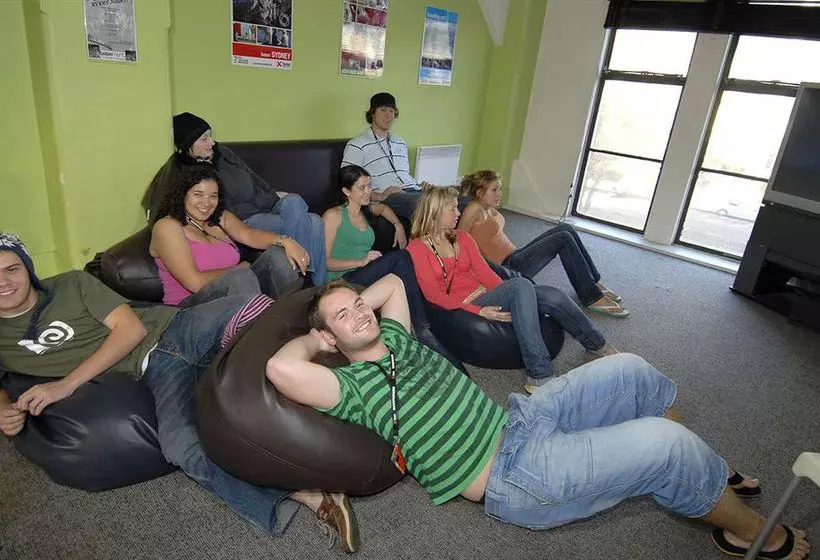 בית מלון כפרי Base Wellington