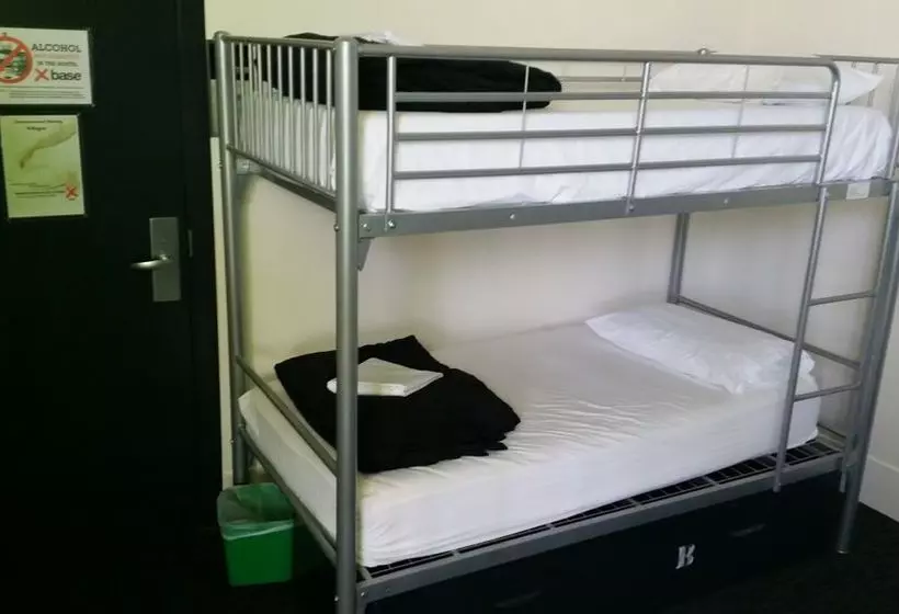 בית מלון כפרי Base Wellington