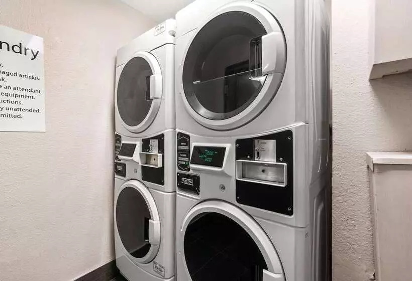 酒店 Comfort Inn & Suites Beaverton   Portland West