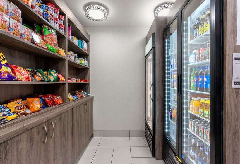 酒店 Comfort Inn & Suites Beaverton   Portland West