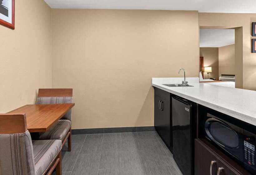 酒店 Comfort Inn & Suites Beaverton   Portland West