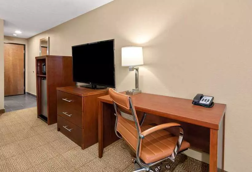 酒店 Comfort Inn & Suites Beaverton   Portland West