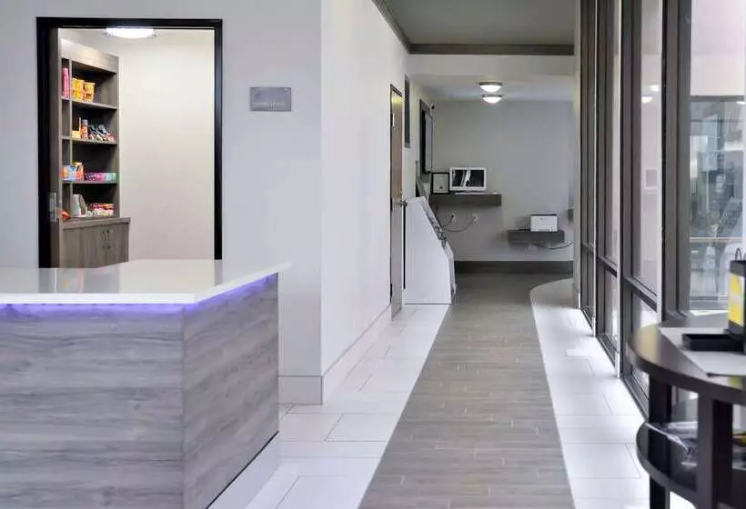 酒店 Comfort Inn & Suites Beaverton   Portland West