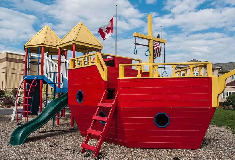 Hotel Econo Lodge At The Falls North