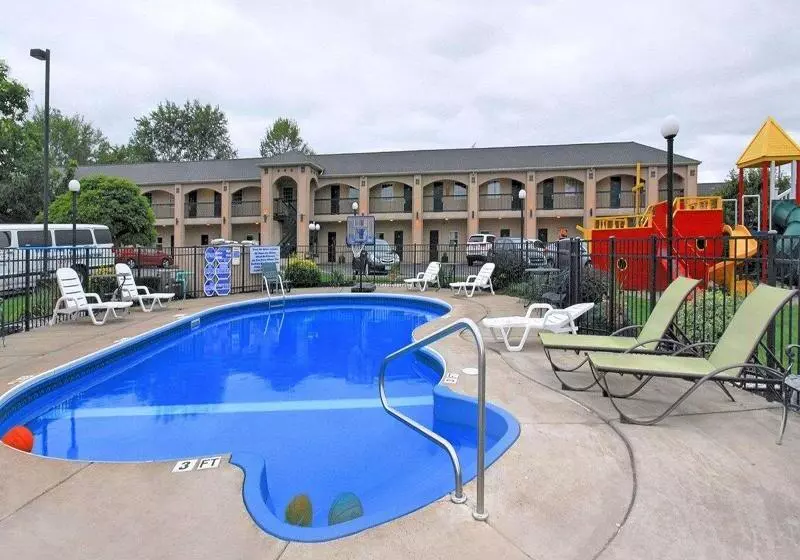 Hotel Econo Lodge At The Falls North