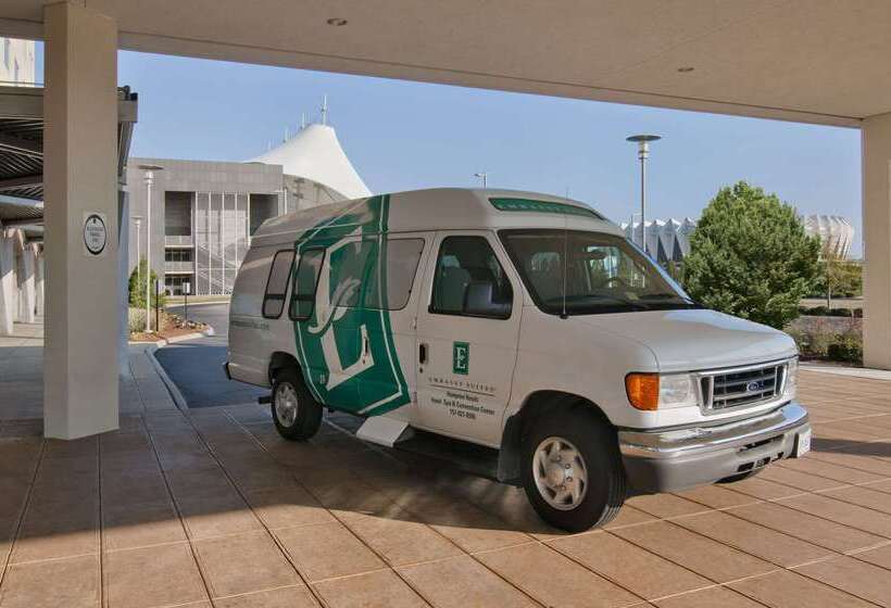 فندق Embassy Suites By Hilton Hampton Convention Center