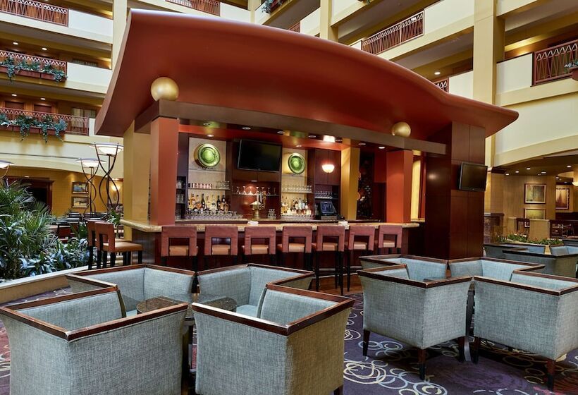 فندق Embassy Suites By Hilton Hampton Convention Center