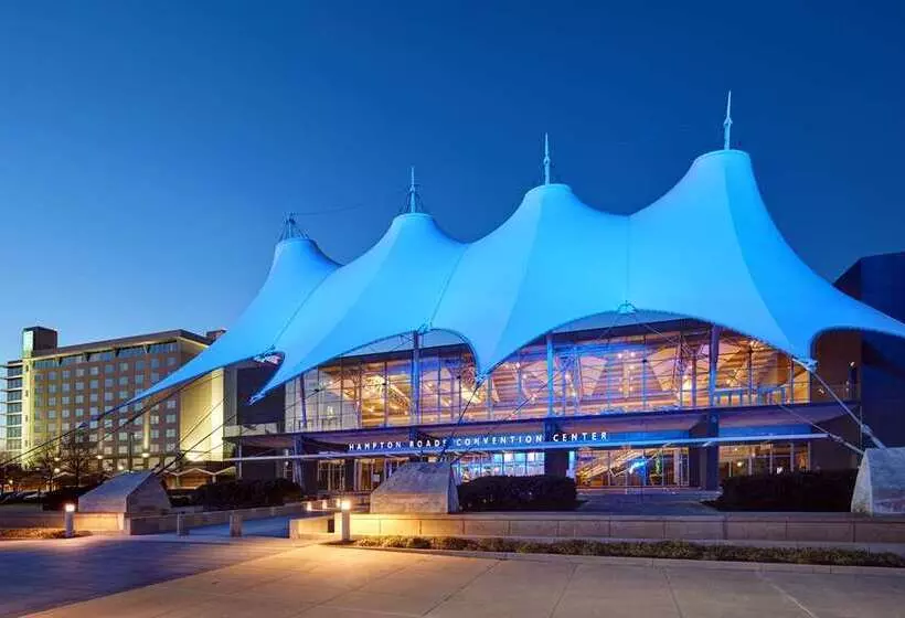 호텔 Embassy Suites By Hilton Hampton Convention Center