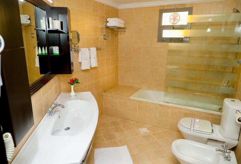 Hotel Ewan Ajman Suites