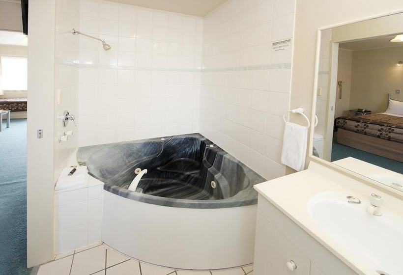 Отель Geneva Motor Lodge