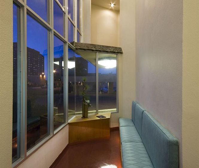 ホテル Inn At Price Tower