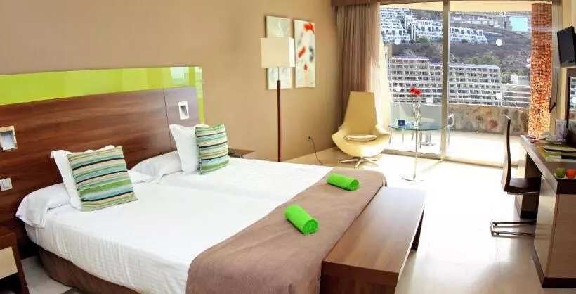 호텔 Livvo Valle Taurito & Aquapark