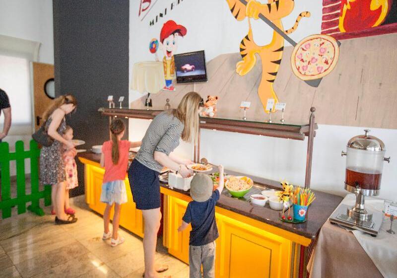 هتل Livvo Valle Taurito & Aquapark