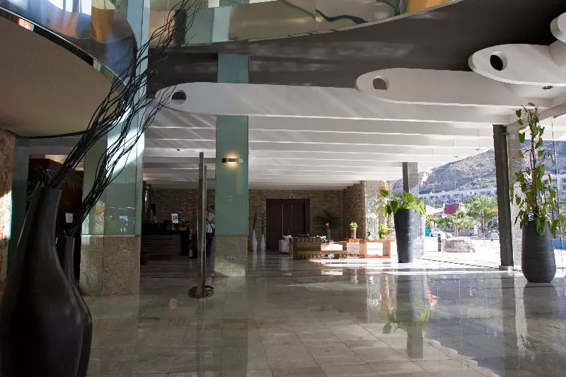 호텔 Livvo Valle Taurito & Aquapark