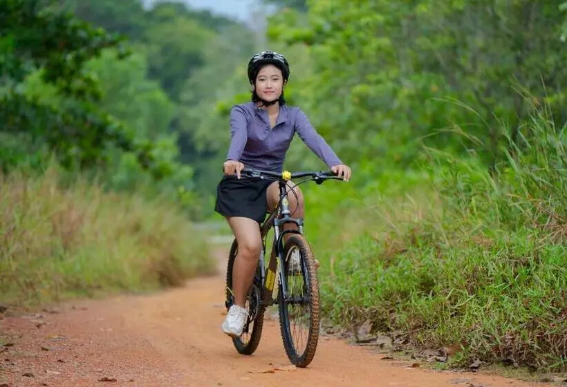 호텔 Nirwana Resort