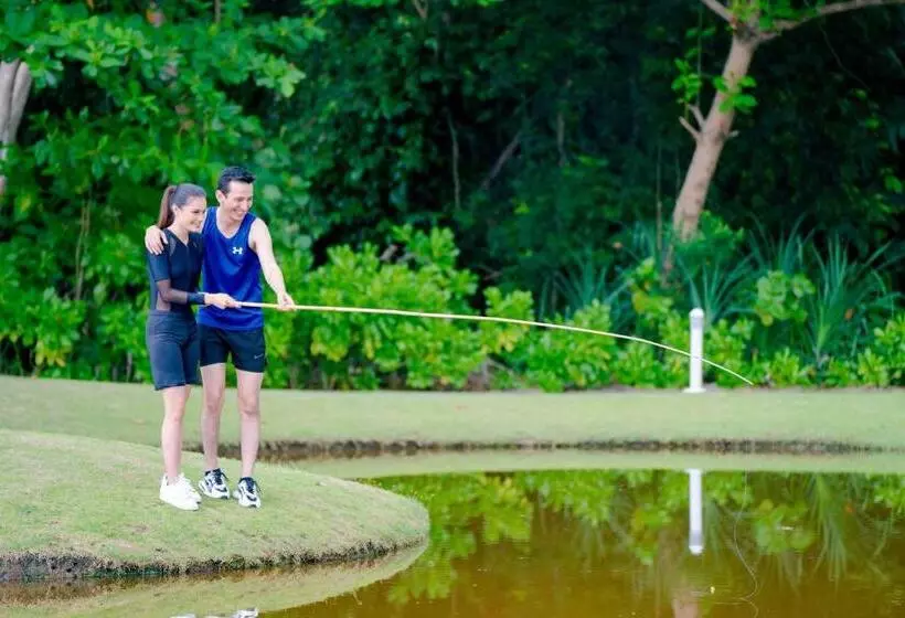 호텔 Nirwana Resort