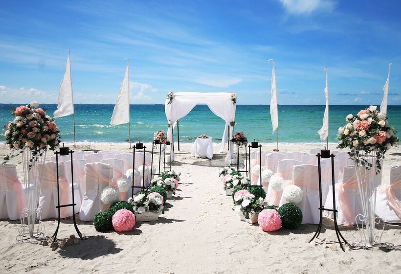 호텔 Nirwana Resort